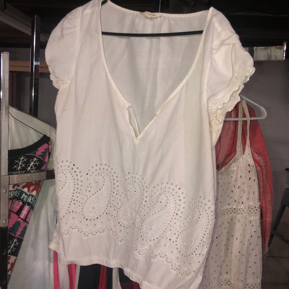 American Eagle White Shirt